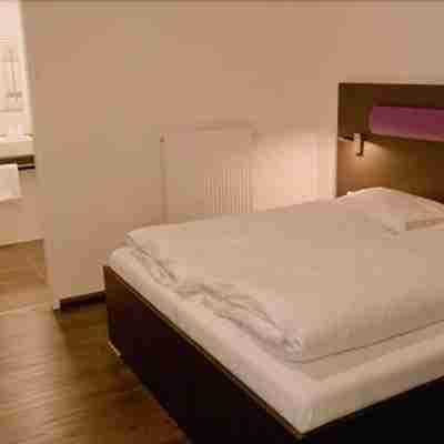 B&F Hotel am Neumarkt Rooms