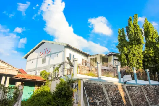 OYO 1905達文薩伊斯蘭家庭旅館