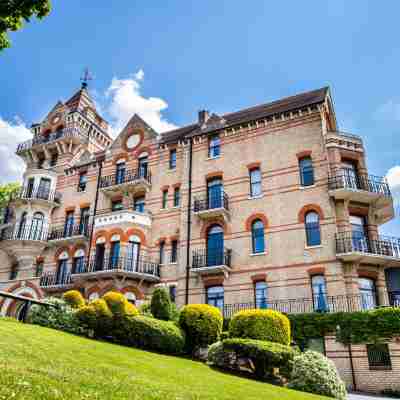 The Petersham Hotel Exterior