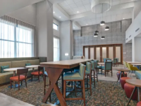 Hampton Inn & Suites by Hilton Middleburg Hotels in Middleburg