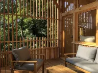 Lyon Country House La Cabane de la Saone Hotels in Saint-Cyr-au-Mont-d'Or