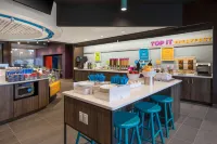 Tru by Hilton Sharonville Cincinnati - Desayuno