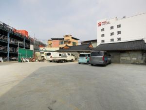 Yeongju Case Business Hotel