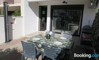 Appartement de Standing Avec Belle Terrasse 100m Plages