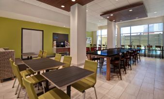 Holiday Inn Express & Suites Galveston Beach