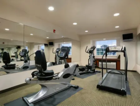 Microtel Inn & Suites by Wyndham Bellevue/Omaha Отели в г. Белвью Секонд II