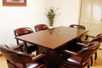 Best Western Plus Carlton Suites