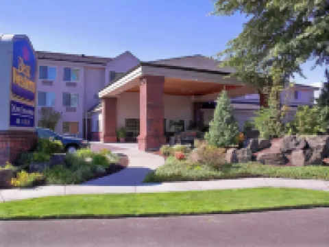Best Western Plus Northwind Inn  Suites Hotels in King City