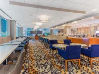 La Quinta by Wyndham Chicago Downtown Hotels near Picasso Statue