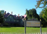 Best Western Plus Lawnfield Inn  Suites Hotel a Mentor