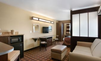 Microtel Inn & Suites by Wyndham Council Bluffs/Omaha