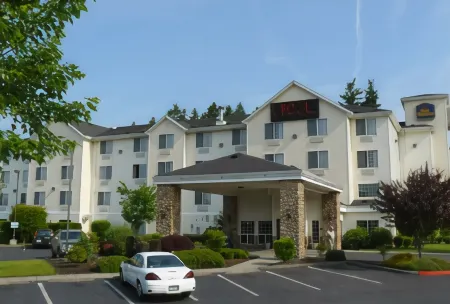Best Western Plus Vancouver Mall Dr. Hotel  Suites