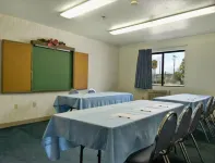 Super 8 by Wyndham Cromwell/Middletown