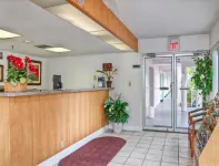 Super 8 by Wyndham Sarasota Near Siesta Key