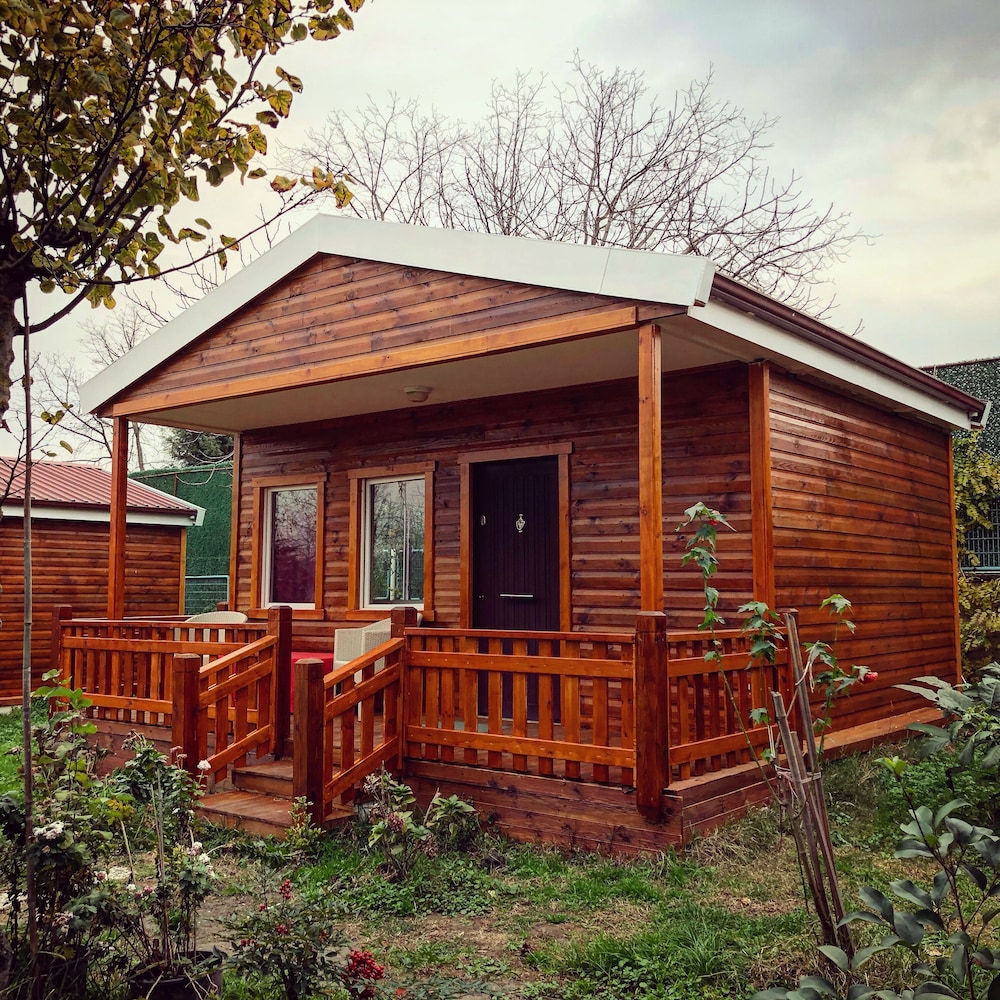 Penguen House & Bungalows (Alaska Bungalow Sapanca)