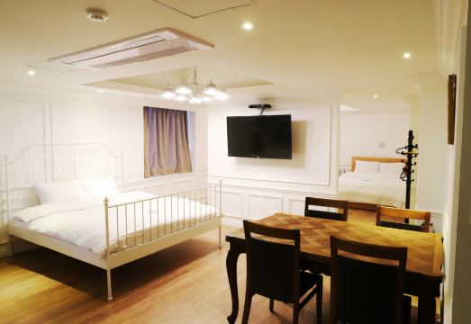 3. 힐사이드호텔..