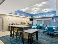 La Quinta Inn & Suites by Wyndham Phoenix I-10 West Hotels near Estrella