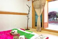 Yangju Sukyungdang Hanok Pension Hotels in Yangju
