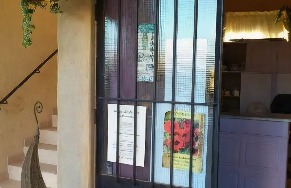 呂貝隆旅館酒店