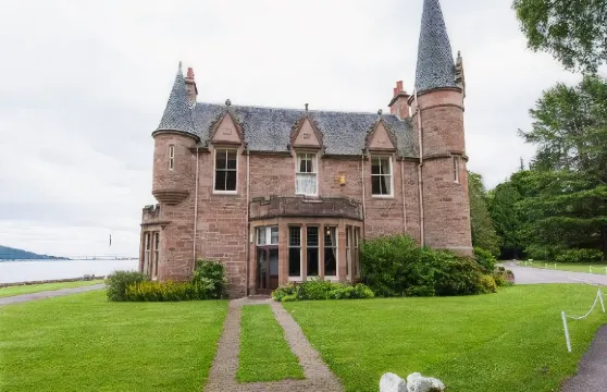 邦奇魯之家酒店