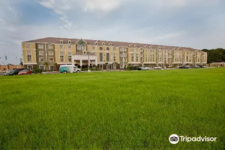 Homewood Suites by Hilton Lafayette-Airport Отели в г. Лафайетт