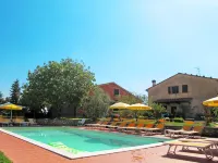 Casanuova - Caciaia (Lai131) - Pools