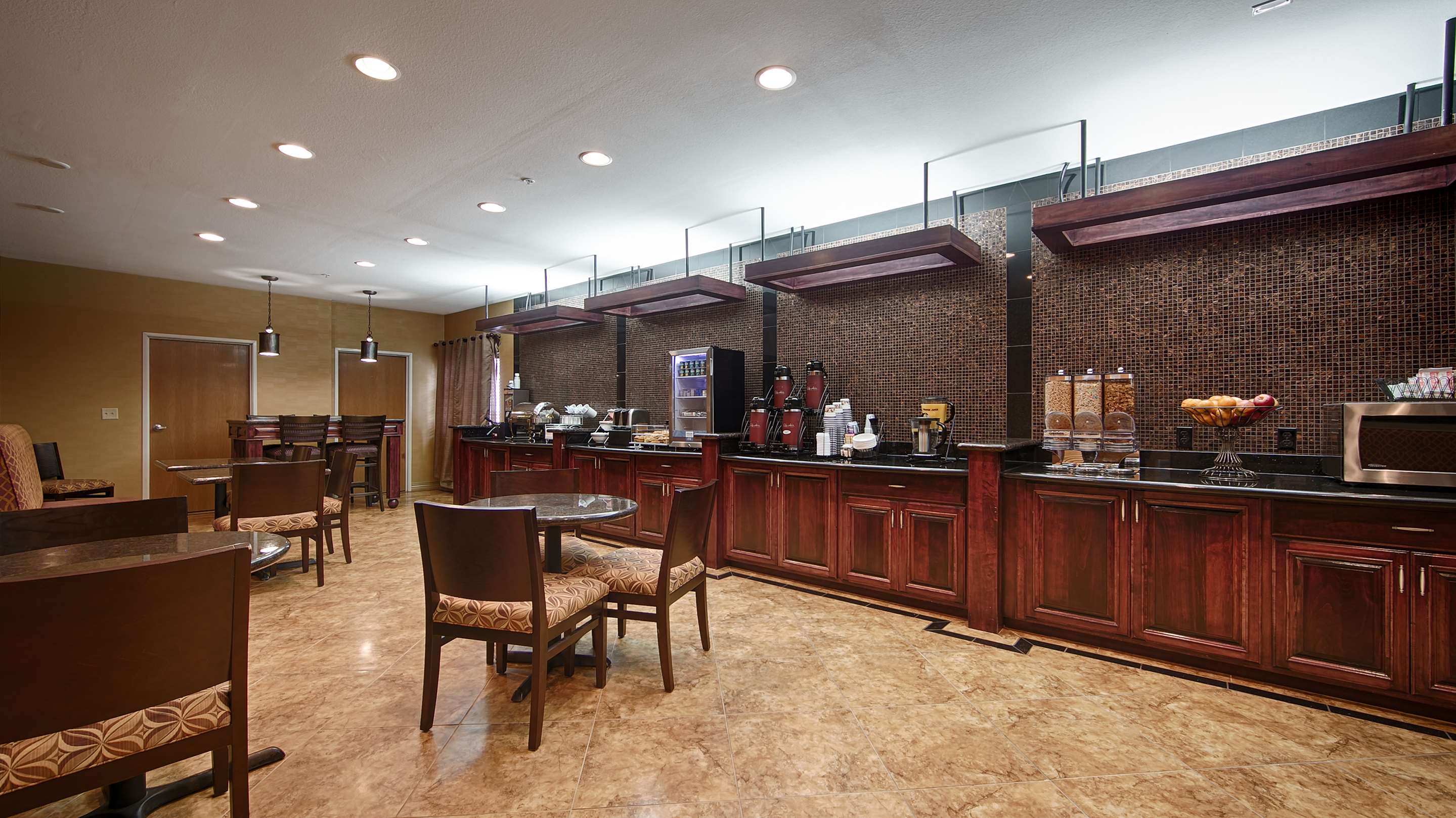 Best Western Manhattan Inn