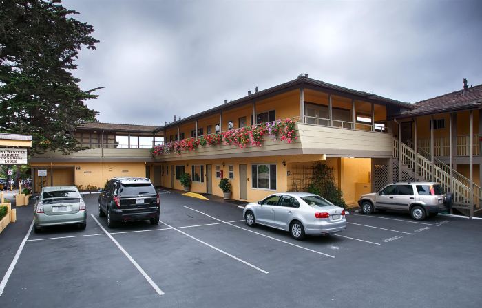 Best Western Carmels Town House Lodge
