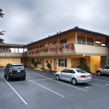Best Western Carmels Town House Lodge Hotels near Pat Areias Sterling