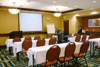 Hampton Inn & Suites Seal Beach فنادق في Seal Beach