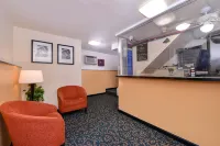 Media Inn & Suites - Pysäköinti