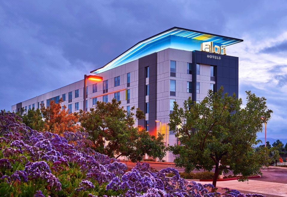 3. Aloft Sa..