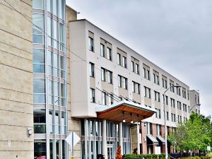 Residence & Conference Centre - Ottawa West