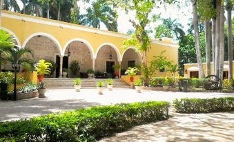 Hacienda Chichen Resort and Yaxkin Spa