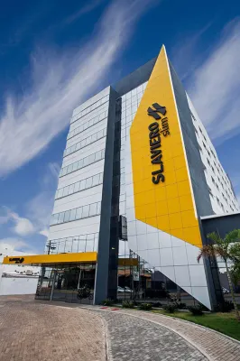 Slim Cuiabá Aeroporto  호텔