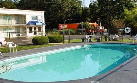 Motel 6-Kingston, TN - Housity