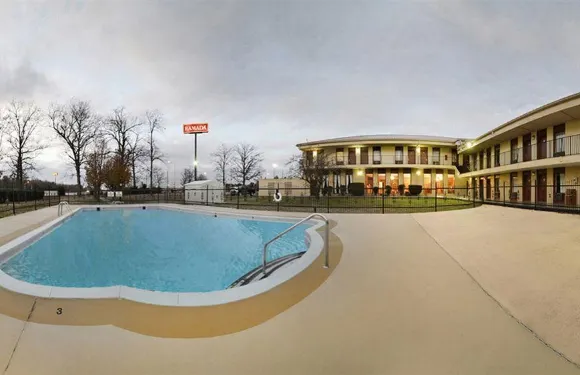 紅屋頂曼徹斯特旅館