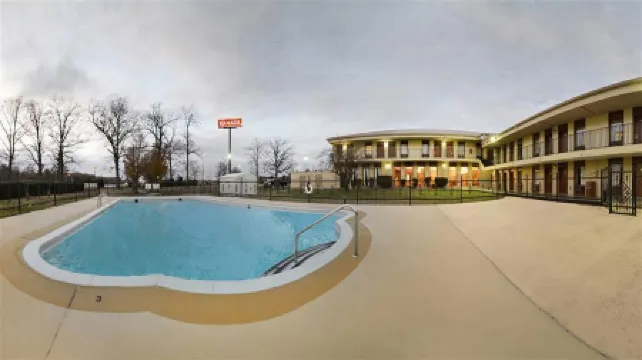 Red Roof Inn Manchester