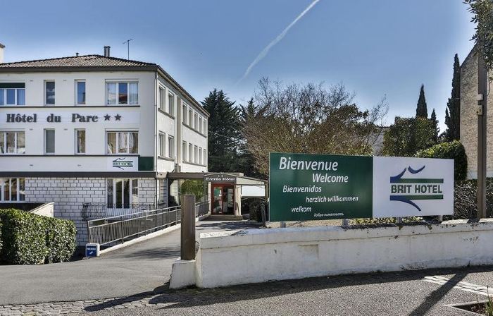 Brit Hôtel du Parc Niort Centre-Parking Gratuit
