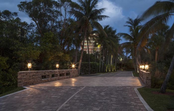 Jupiter Beach Resort & Spa