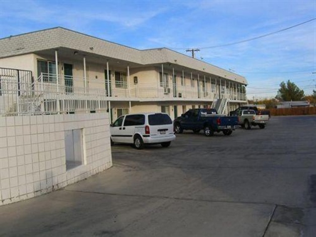 Travel Inn & Suites