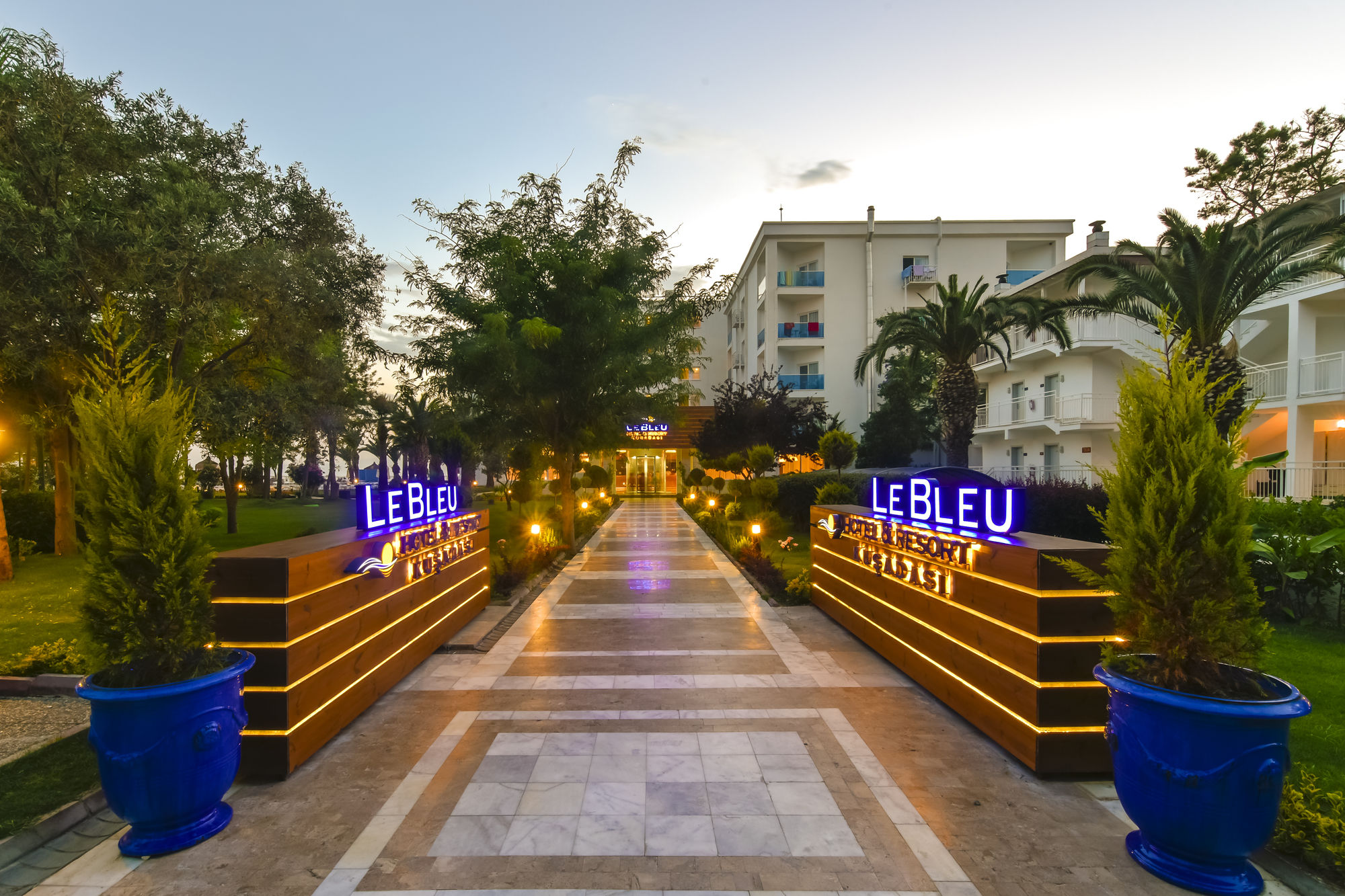 Le Bleu Hotel & Resort Kusadasi - Ultra All Inclusive