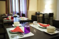 Hotel le Petit Duquesne - Desayuno