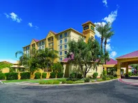 La Quinta Inn & Suites by Wyndham Phoenix Mesa West Hotel in zona DeVry University
