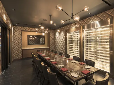 Seneca Niagara Resort & Casino Отели рядом с достопримечательностью «Водопады Бридал Вейл»