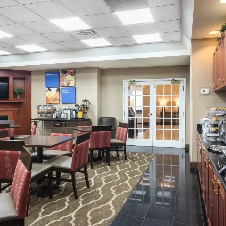 Comfort Inn & Suites Atlanta-Smyrna