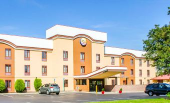 La Quinta Inn & Suites by Wyndham New Cumberland-Harrisburg