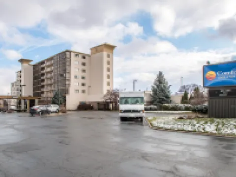 Comfort Inn & Suites Rochelle - DeKalb Hotels in Ogle County