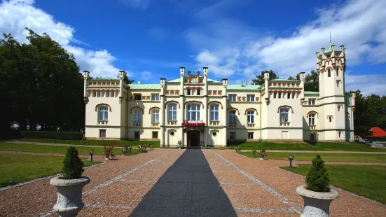 Paszkowka Palace