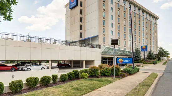 Comfort Inn & Suites Presidential